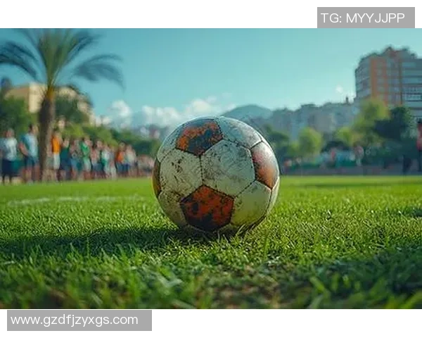 2016年绿茵场上闪耀的现役足球巨星风采与巅峰对决 2016年绿茵场上闪耀的现役足球巨星风采与巅峰对决