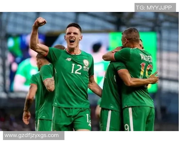 泡足球球星的成长之路与辉煌瞬间全景解析 泡足球球星的成长之路与辉煌瞬间全景解析